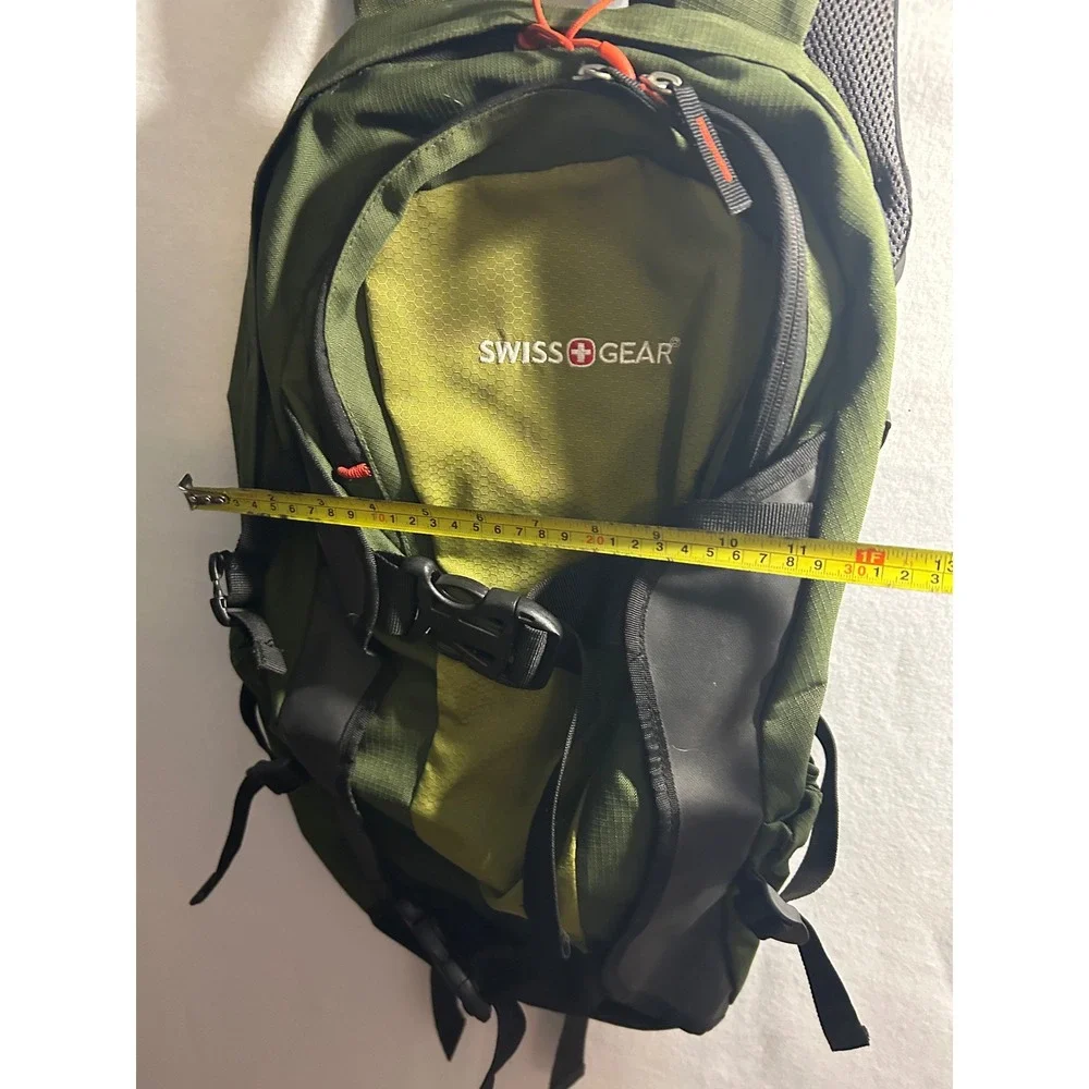 SwissGear Hiking Backpack Green Ripstop Daypack Outdoor Travel Bag Mens